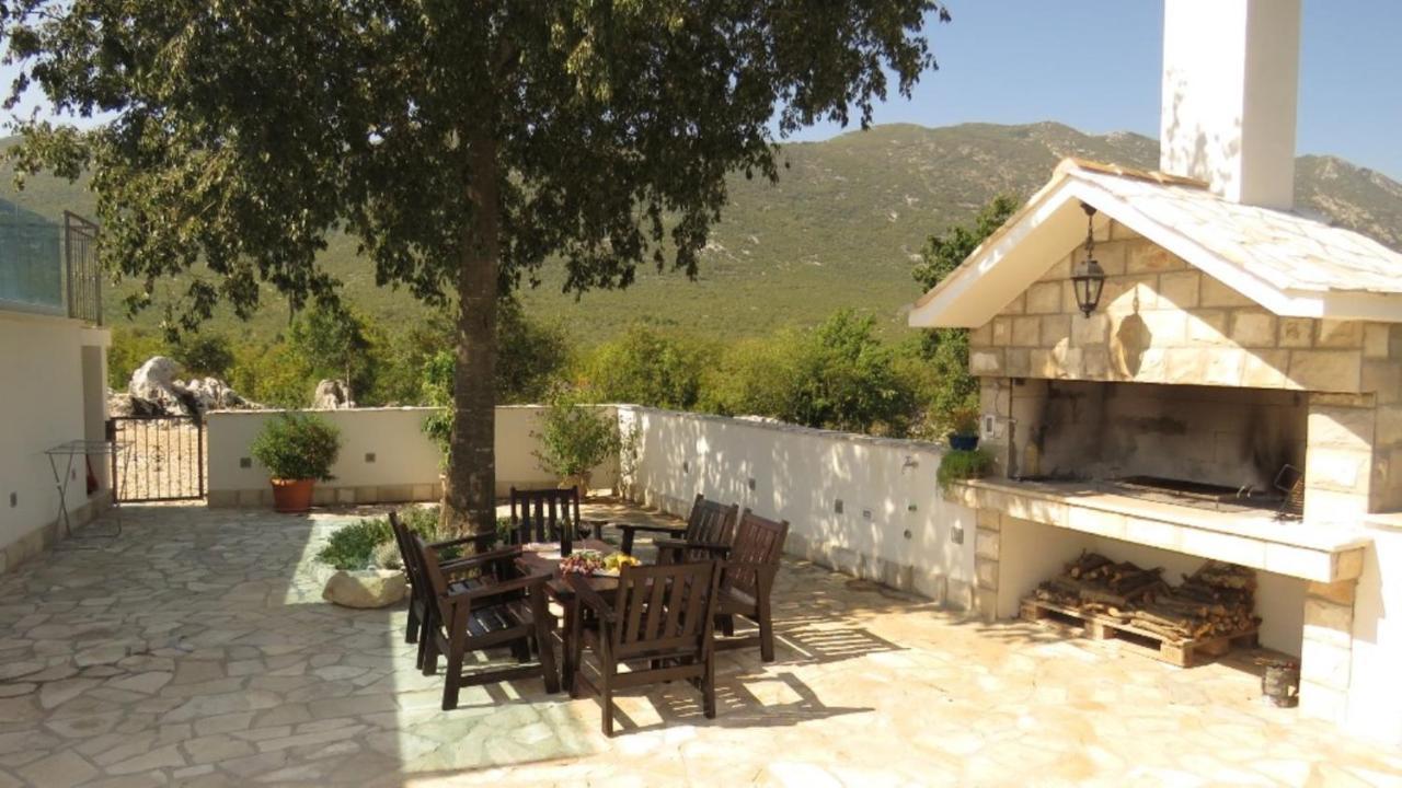 Dvori Stipanovi With Heated Pool And Jacuzzi Villa Donje Rascane Exteriör bild