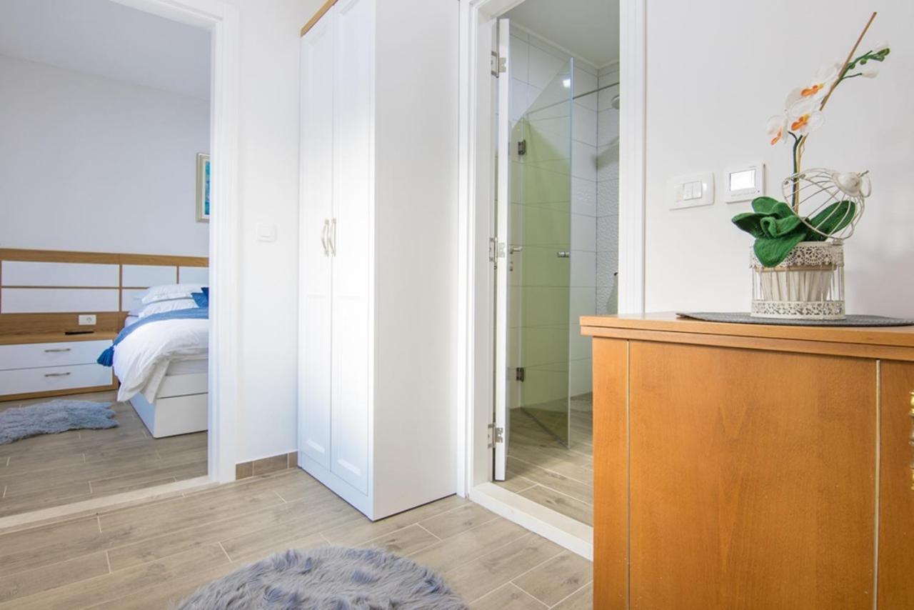 Dvori Stipanovi With Heated Pool And Jacuzzi Villa Donje Rascane Exteriör bild