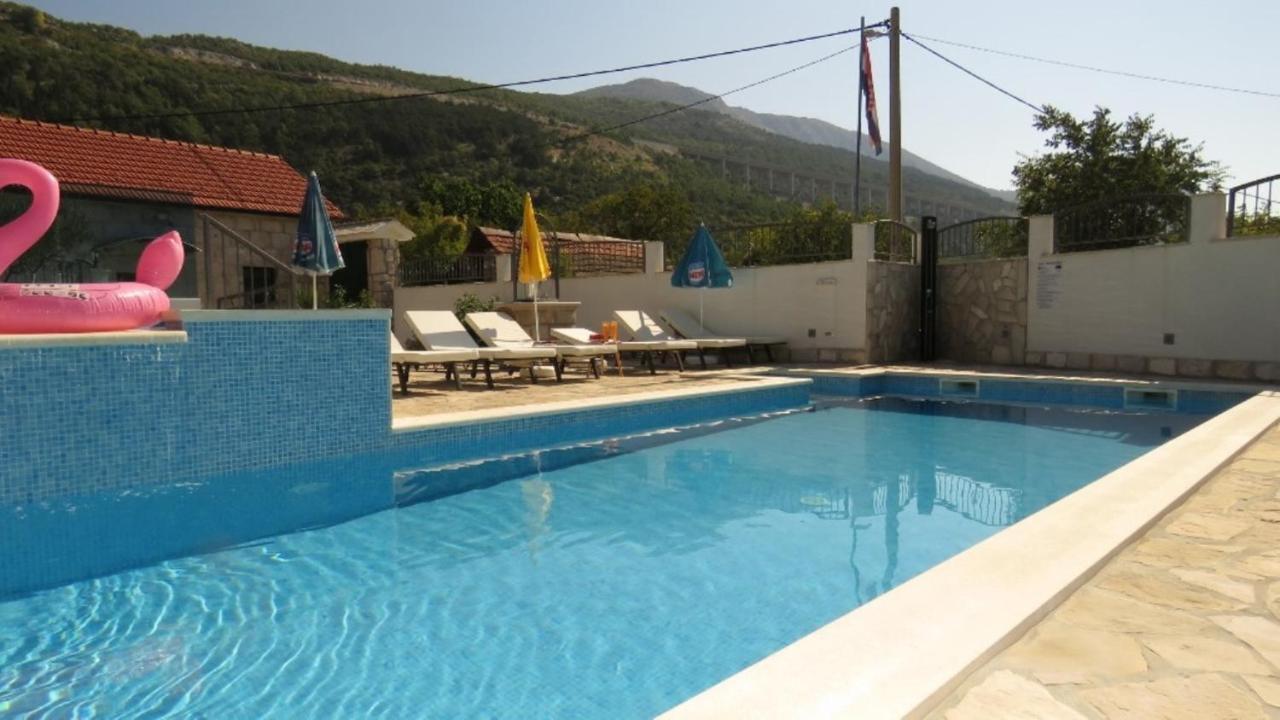 Dvori Stipanovi With Heated Pool And Jacuzzi Villa Donje Rascane Exteriör bild