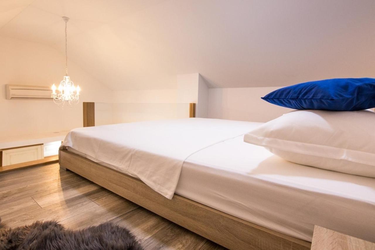 Dvori Stipanovi With Heated Pool And Jacuzzi Villa Donje Rascane Exteriör bild